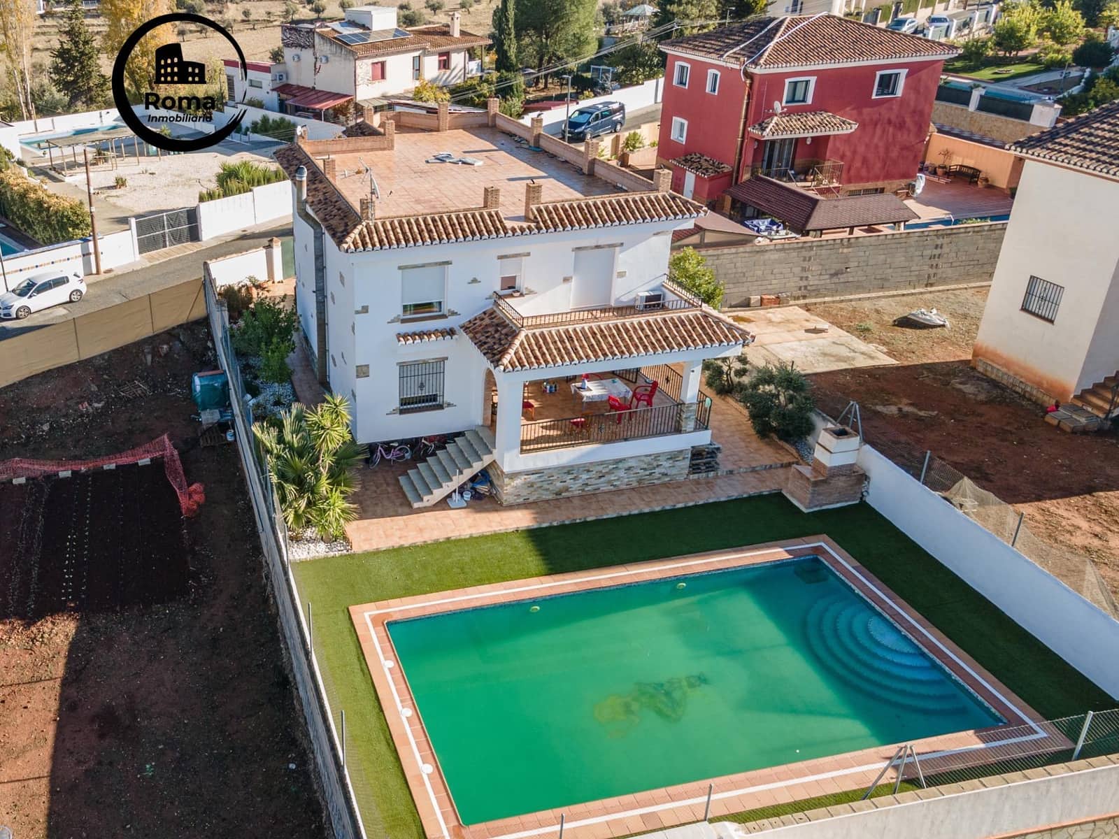 6 bedroom Villa for sale in Otura with pool garage - € 445,000 (Ref: 9435134)