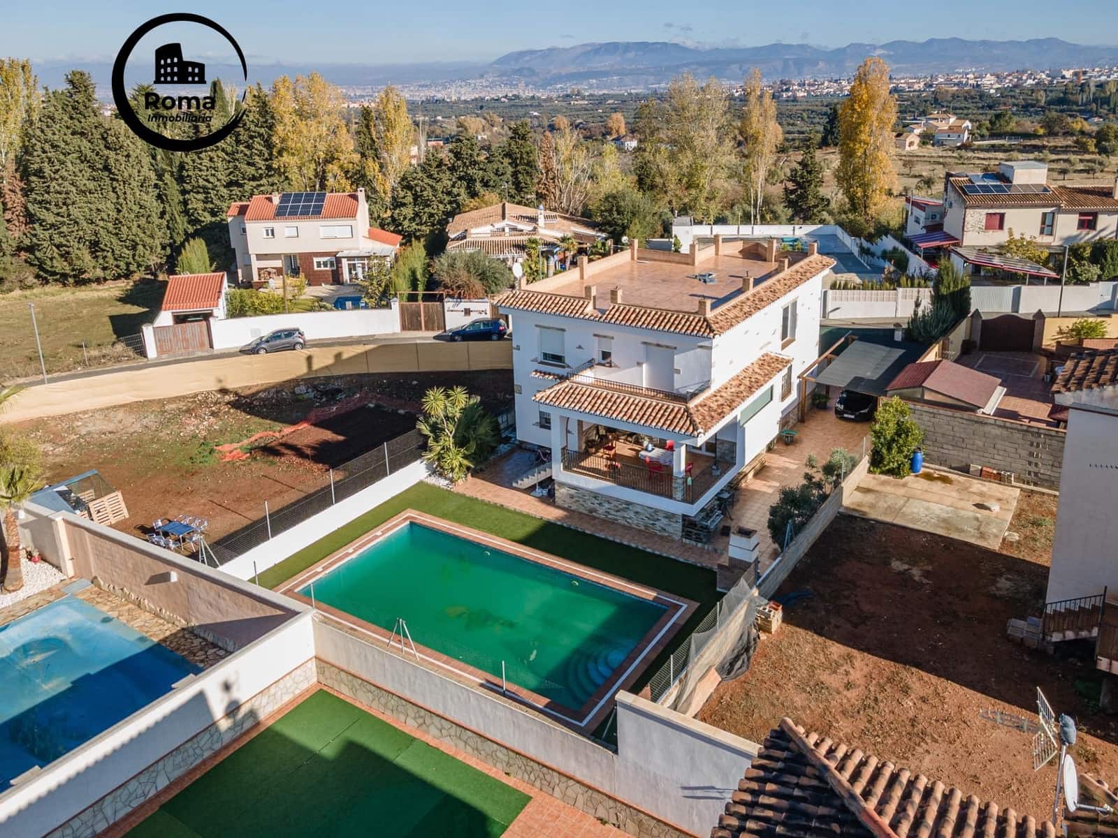 6 bedroom Villa for sale in Otura with pool garage - € 445,000 (Ref: 9435134)