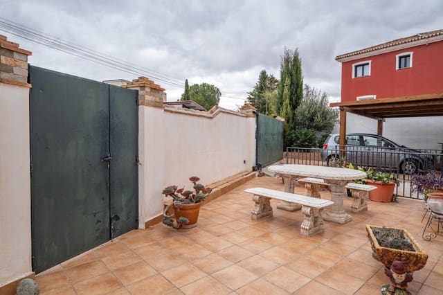 6 soveværelse Villa til salg i Otura med swimmingpool garage - € 445.000 (Ref: 9435138)