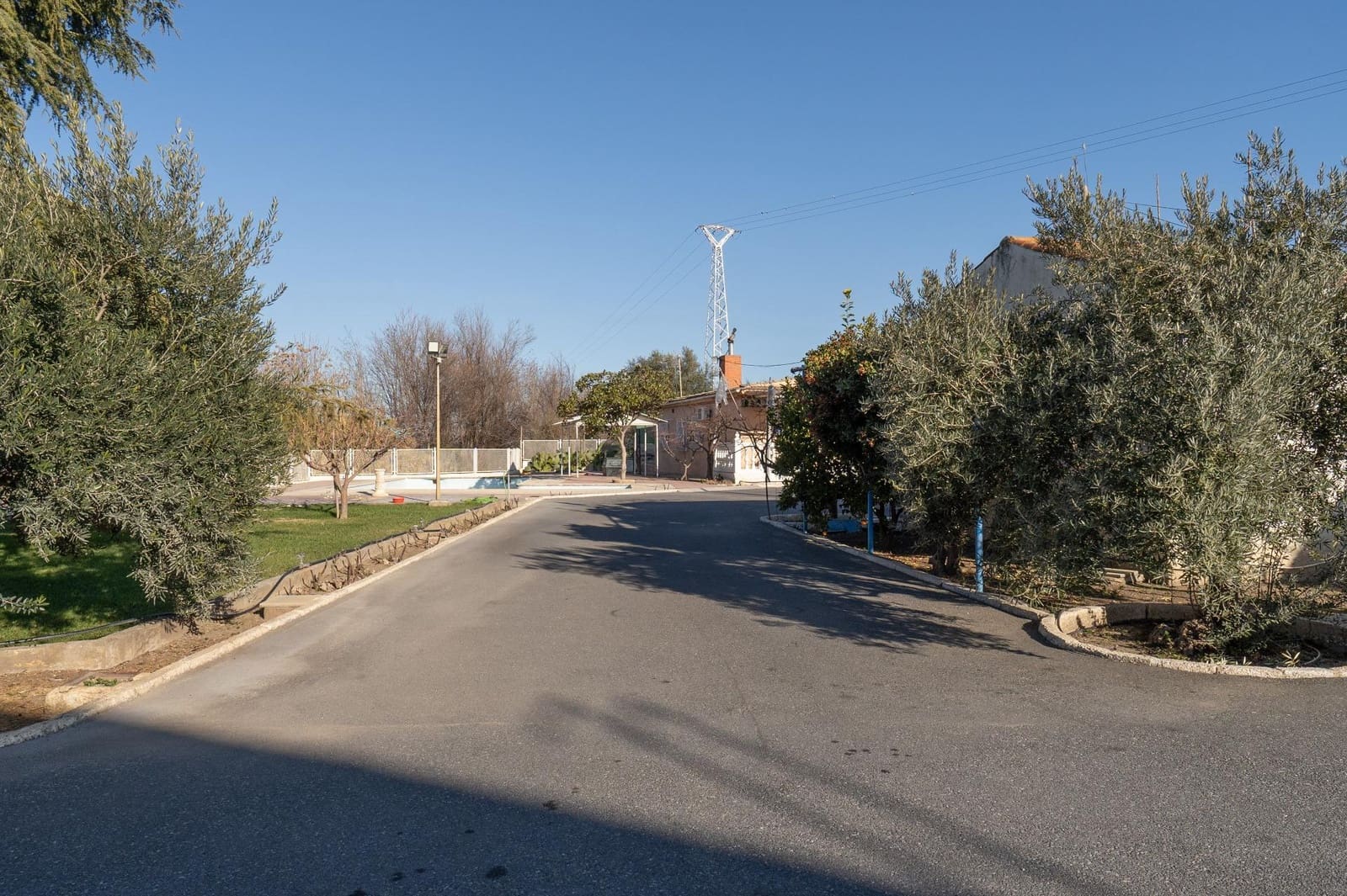 4 soverom Bedrift til salgs i Alhendin med svømmebasseng garasje - € 990 000 (Ref: 9435139)