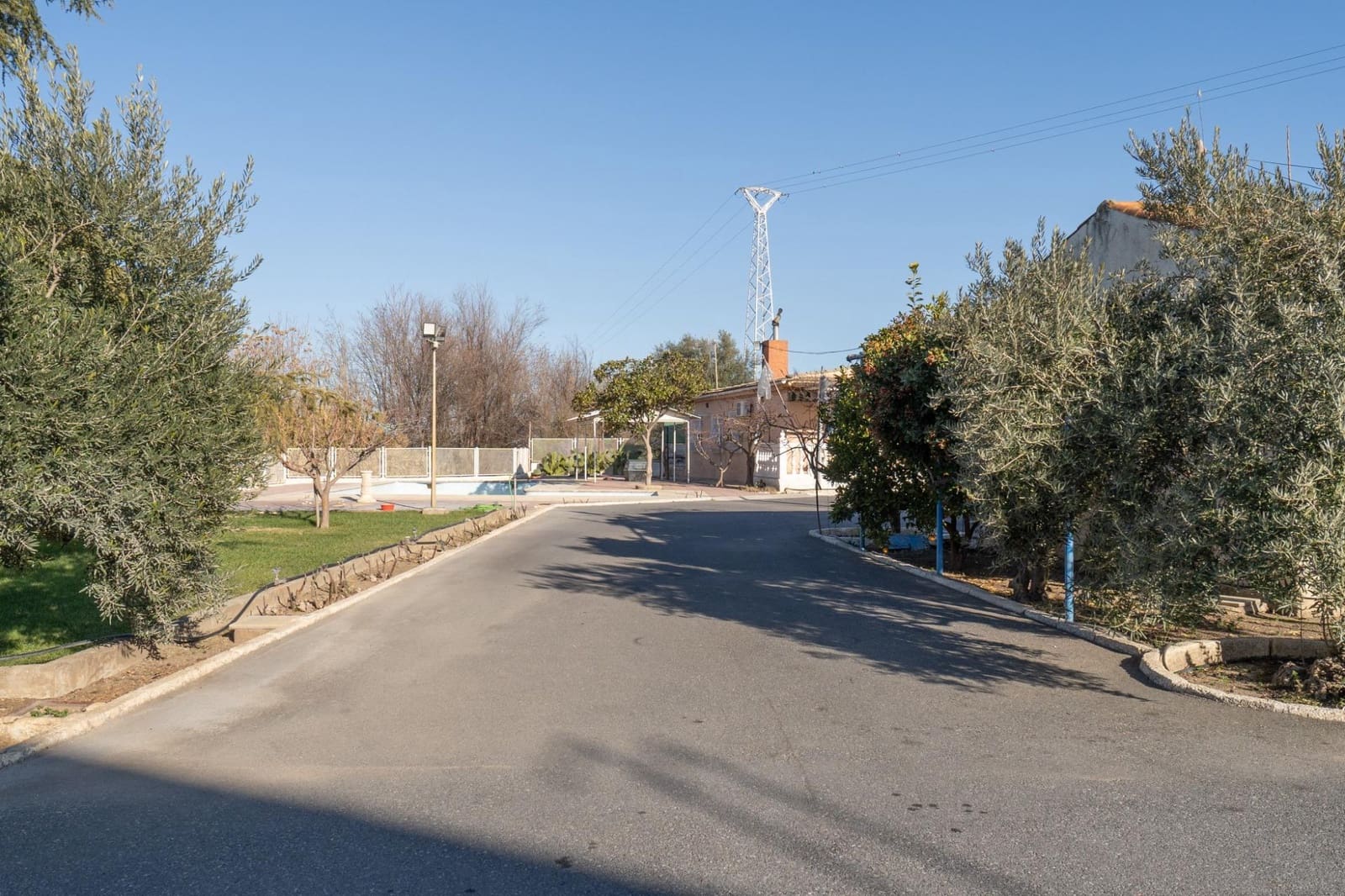 4 soverom Bedrift til salgs i Alhendin med svømmebasseng garasje - € 990 000 (Ref: 9435139)