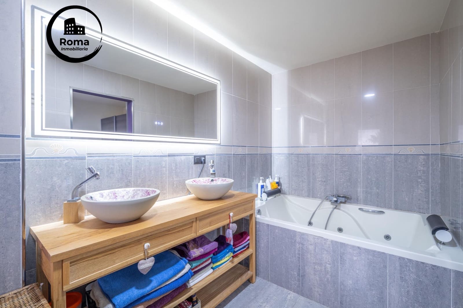 6 soveværelse Villa til salg i Otura med swimmingpool garage - € 445.000 (Ref: 9440681)