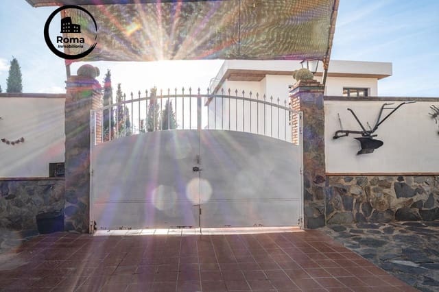 5 quarto Moradia para venda em Centro, Granada cidade com garagem - 470 000 € (Ref: 9440683)