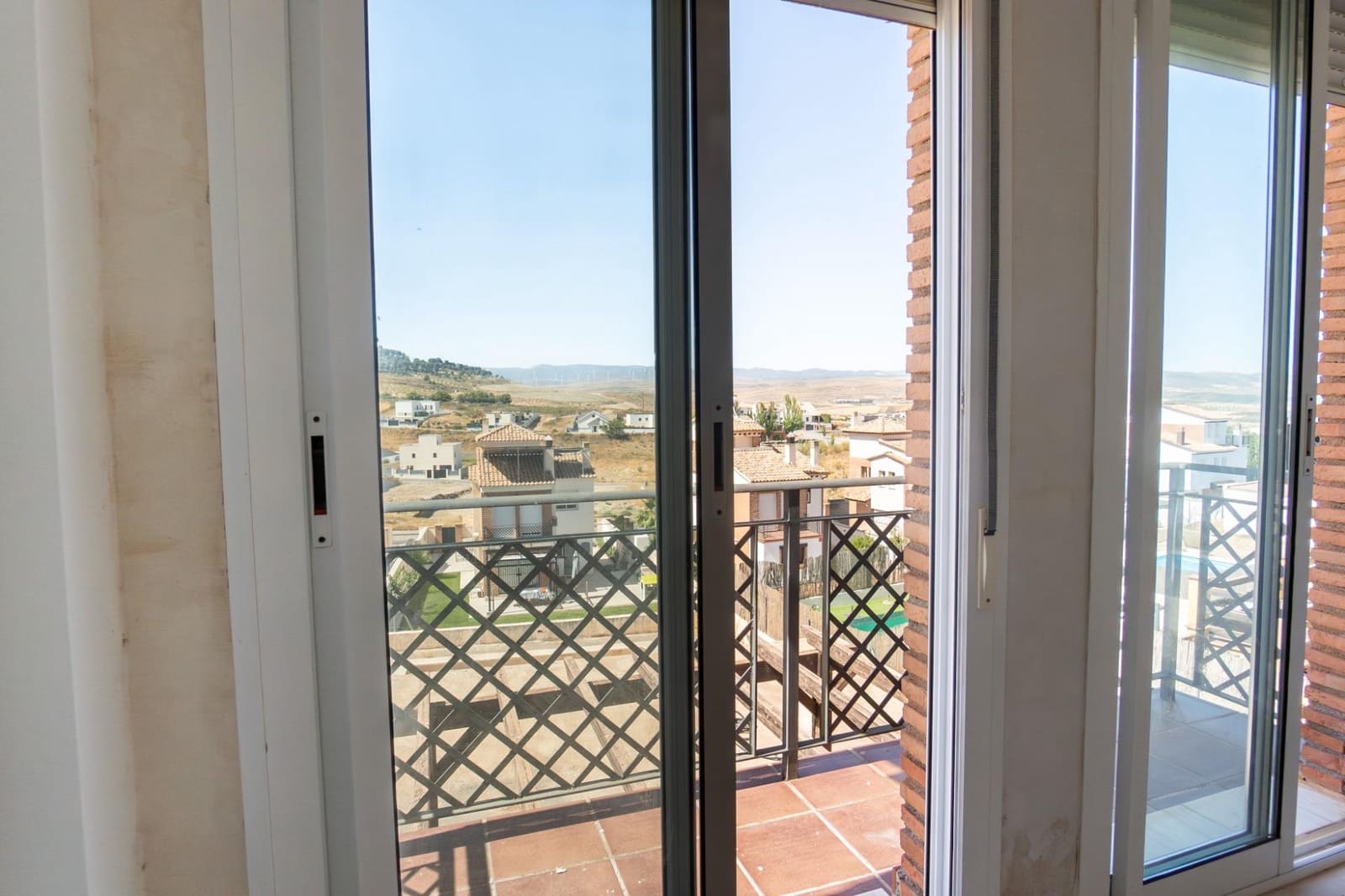 4 bedroom Villa for sale in Dilar with pool garage - € 280,000 (Ref: 9440691)