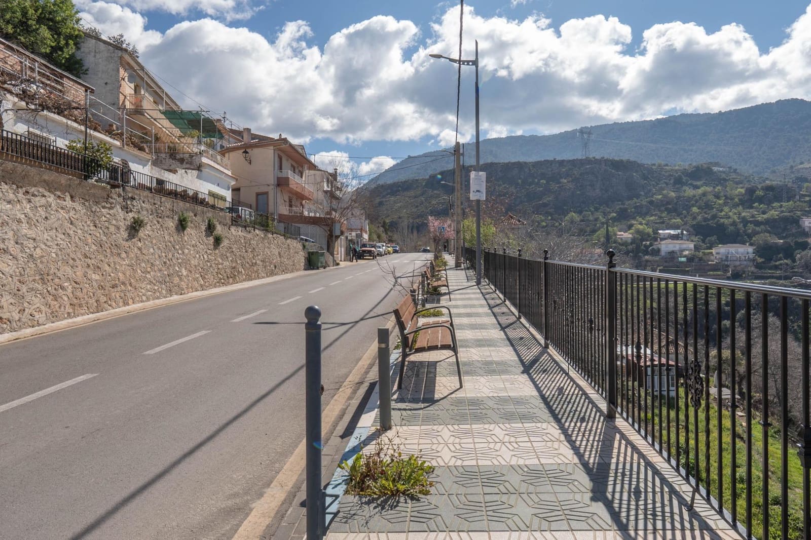 Ubebygd land til salgs i Cogollos Vega - € 60 000 (Ref: 9440693)