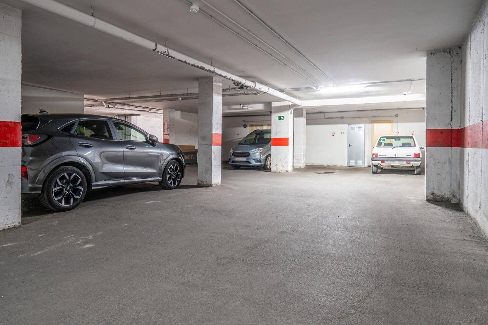 Garage te koop in Cenes de la Vega - € 9.000 (Ref: 9440698)