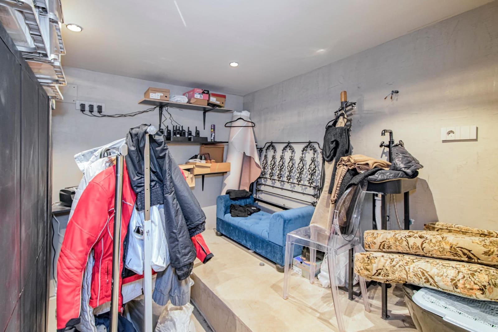 Commercieel te koop in Granada stad - € 272.000 (Ref: 9440705)