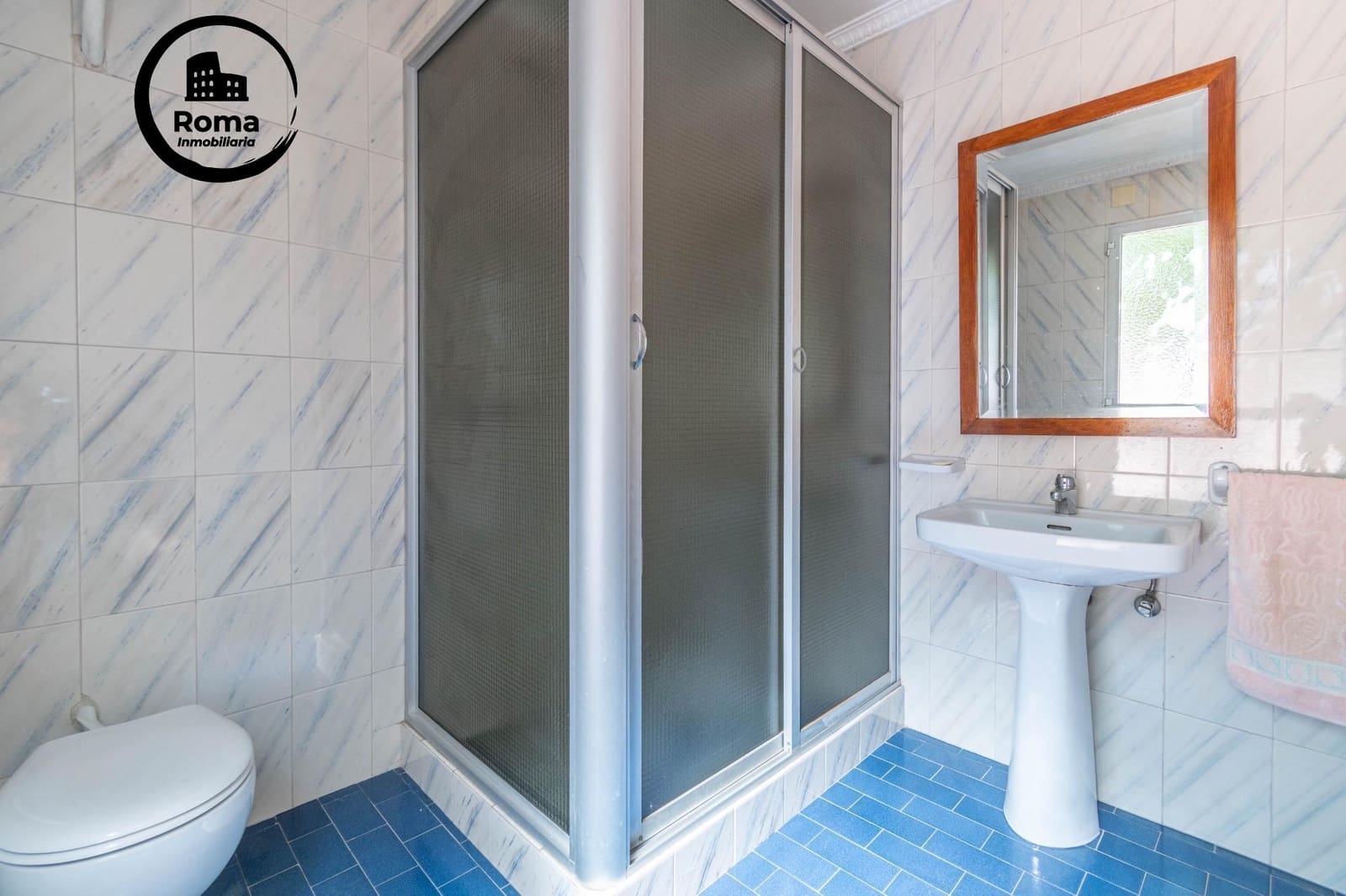 5 camera da letto Villetta Bifamiliare in vendita in Jun con garage - 270.000 € (Rif: 9440710)