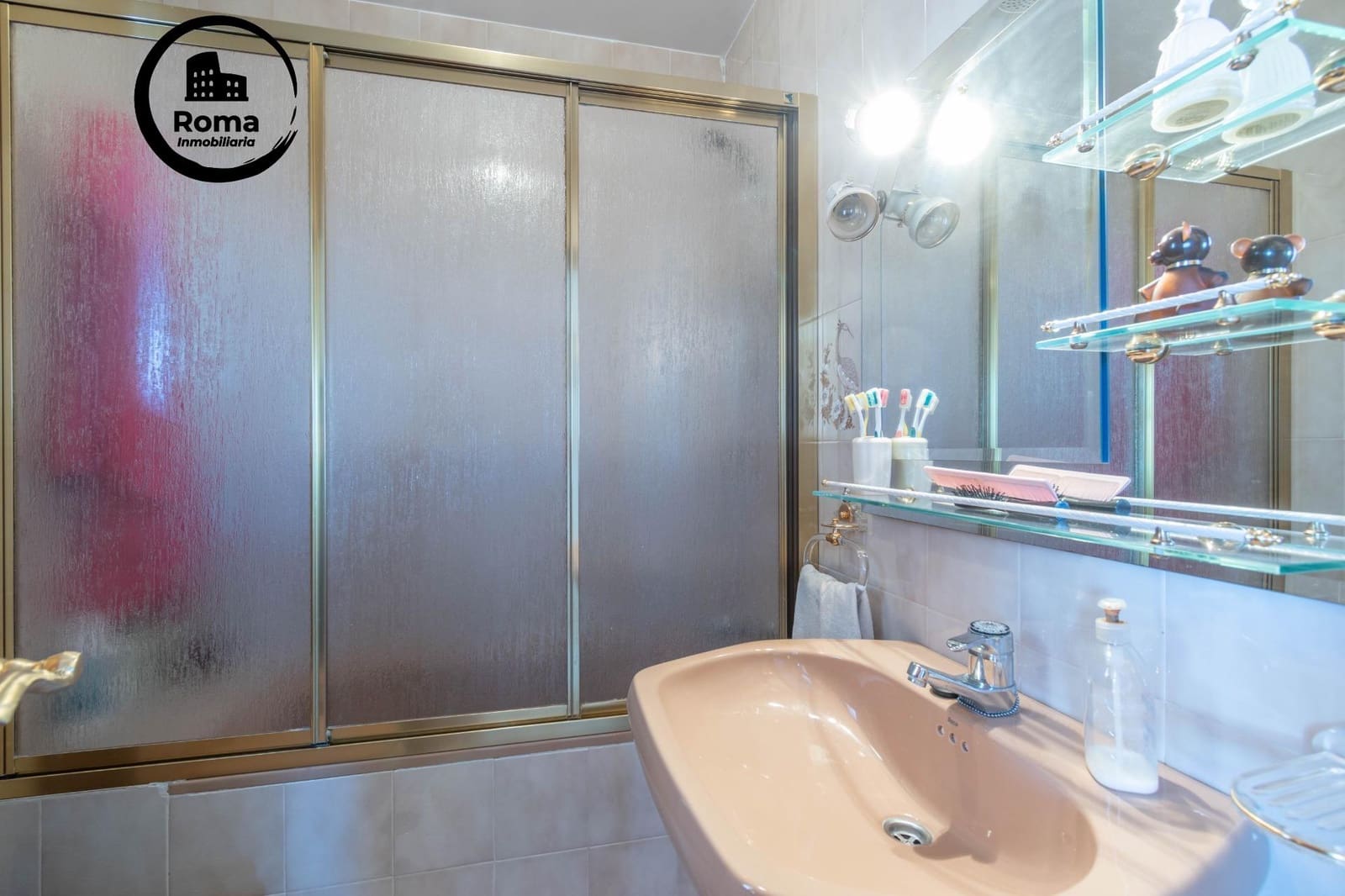 5 camera da letto Villetta Bifamiliare in vendita in Jun con garage - 270.000 € (Rif: 9440710)