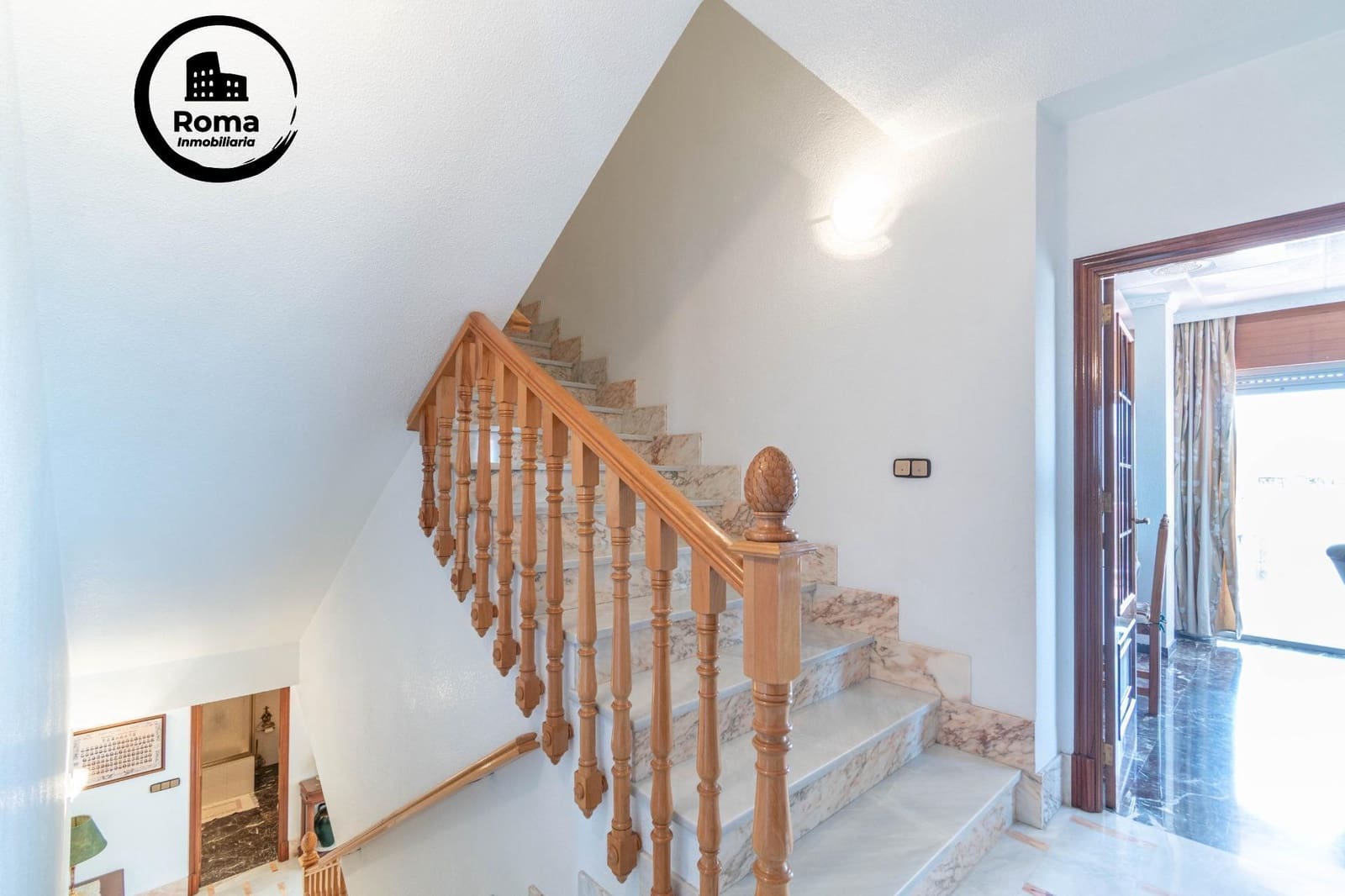 5 camera da letto Villetta Bifamiliare in vendita in Jun con garage - 270.000 € (Rif: 9440710)