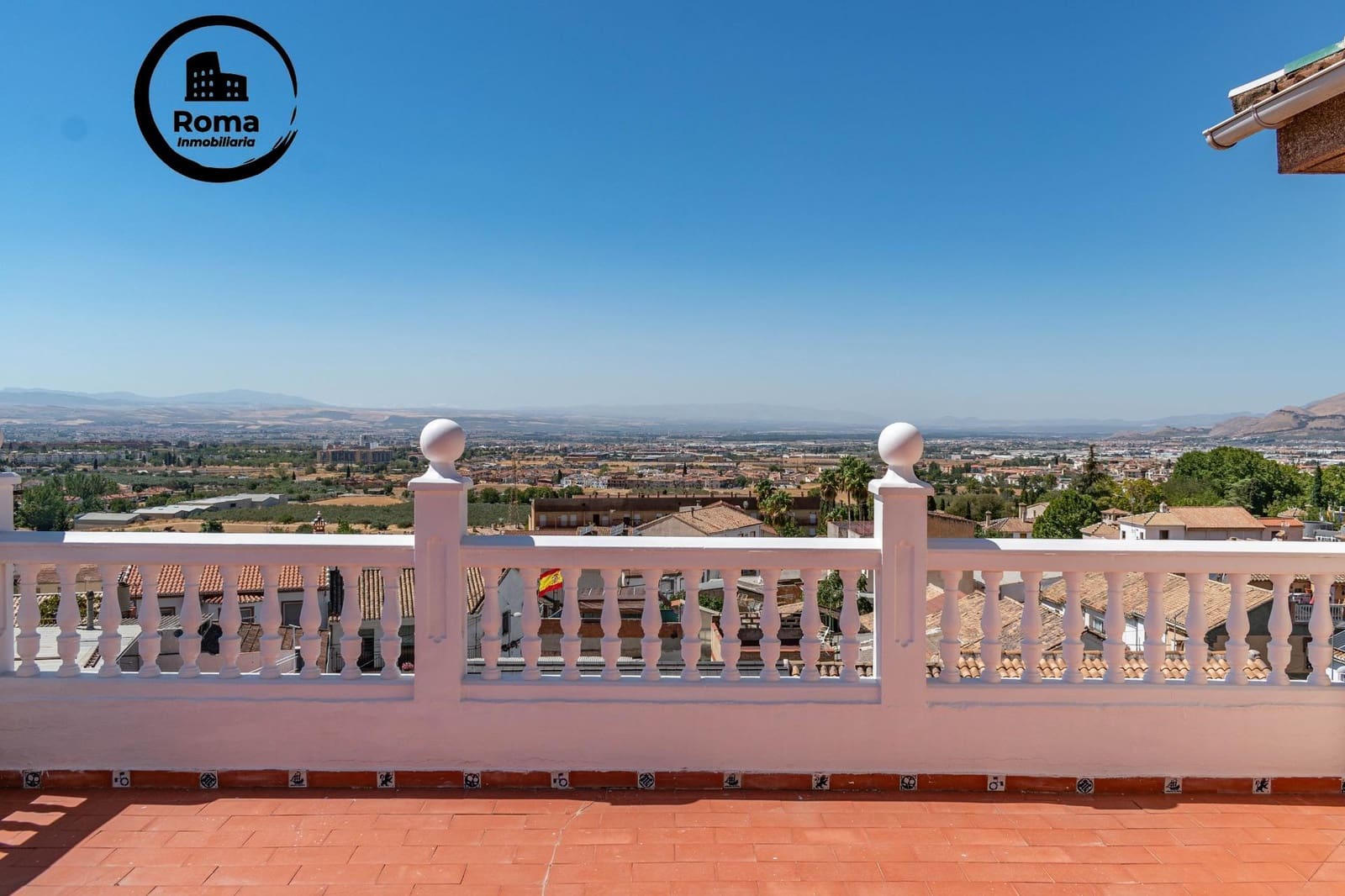 5 camera da letto Villetta Bifamiliare in vendita in Jun con garage - 270.000 € (Rif: 9440710)