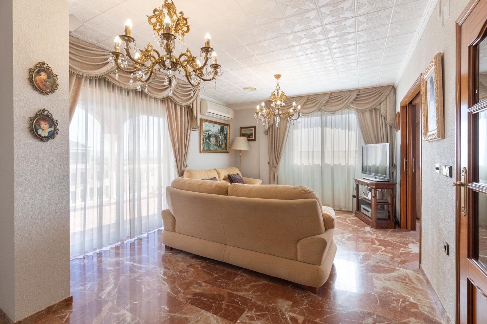 5 camera da letto Villetta Bifamiliare in vendita in Jun - 270.000 € (Rif: 9440711)