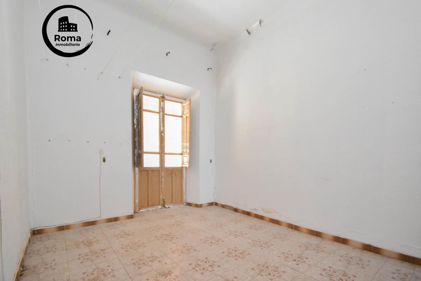 6 bedroom Townhouse for sale in Atarfe - € 92,000 (Ref: 9440715)