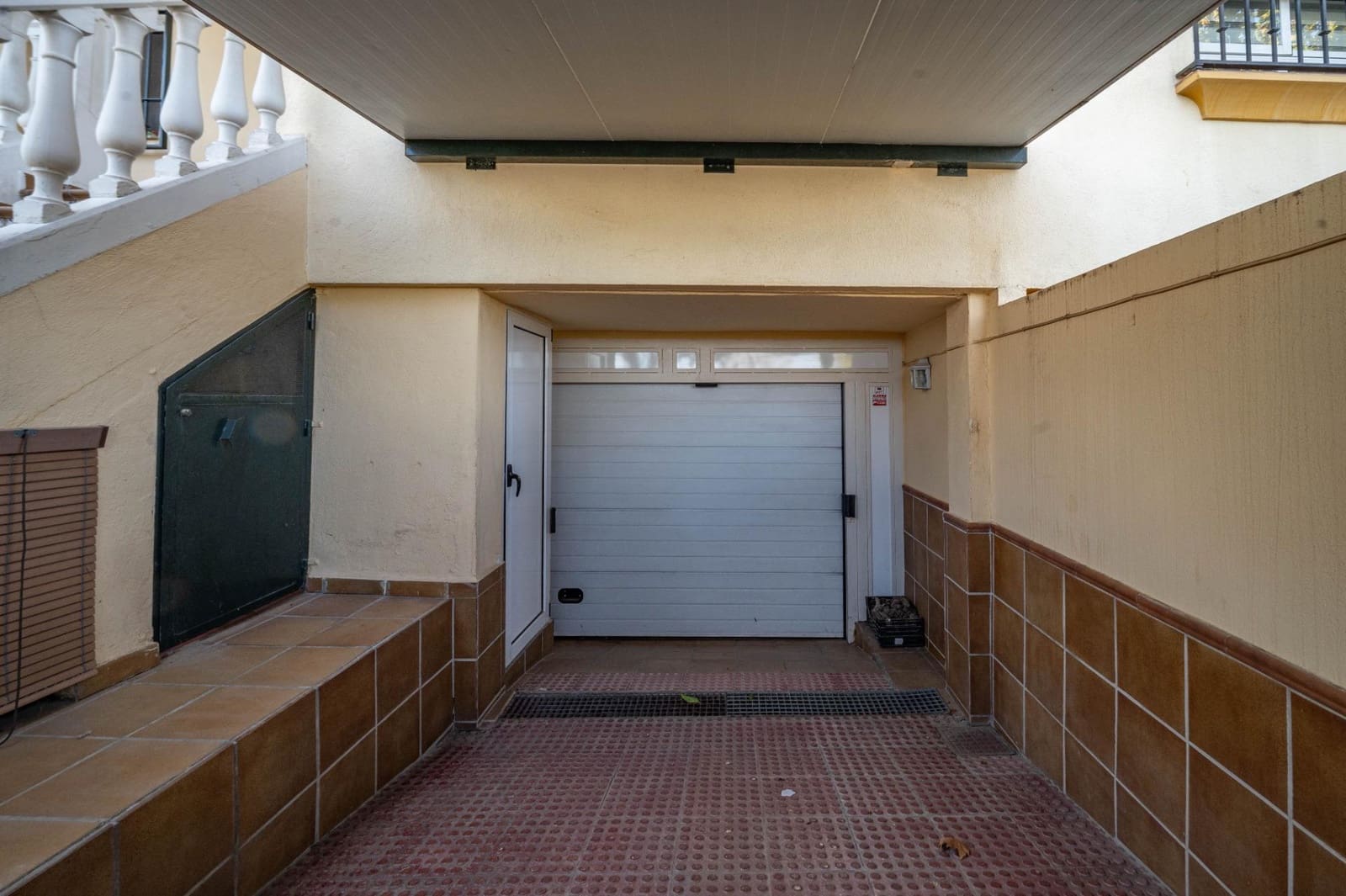 4 soverom Rekkehus til salgs i Cullar Vega med garasje - € 245 000 (Ref: 9446485)