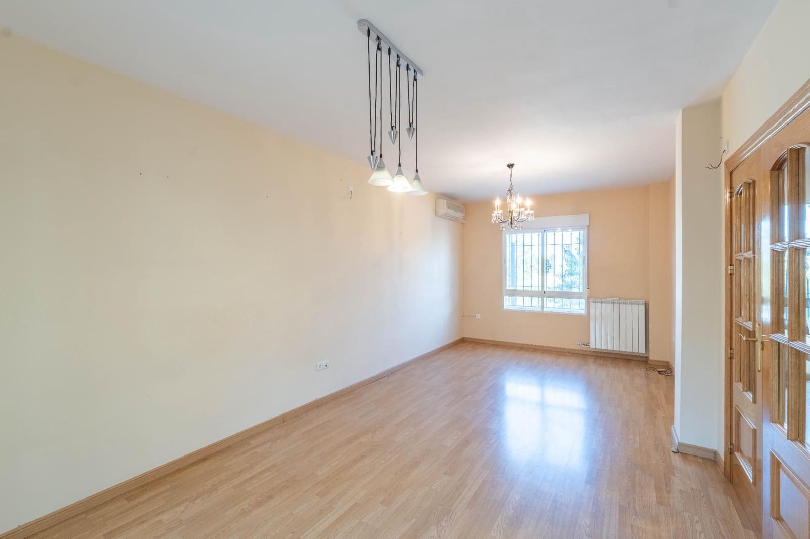 4 soverom Rekkehus til salgs i Cullar Vega med garasje - € 245 000 (Ref: 9446485)