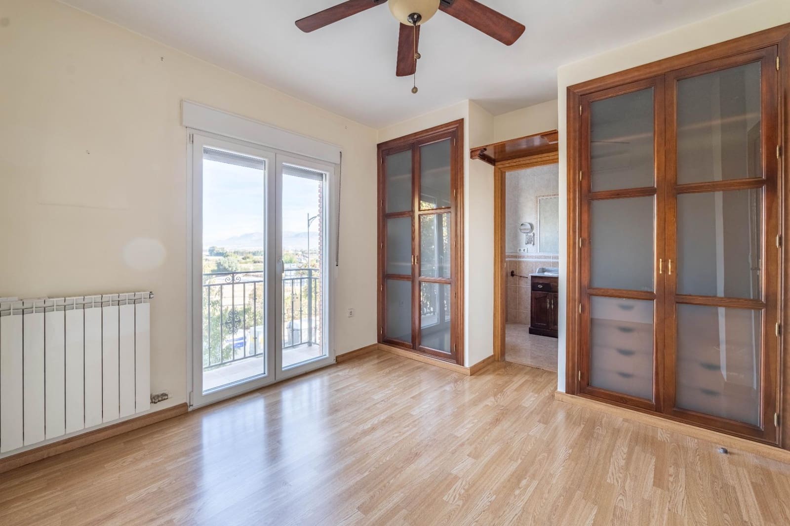 4 soverom Rekkehus til salgs i Cullar Vega med garasje - € 245 000 (Ref: 9446485)