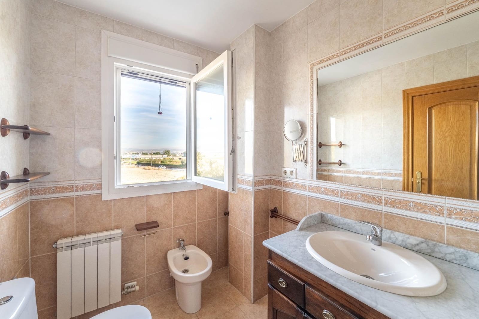 4 soverom Rekkehus til salgs i Cullar Vega med garasje - € 245 000 (Ref: 9446485)