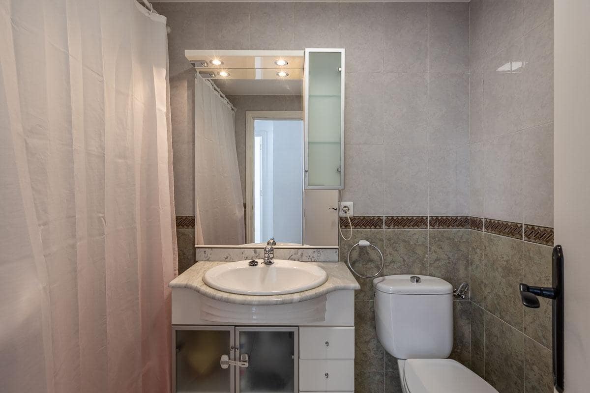 3 sypialnia Dom szeregowy na sprzedaż w Ogijares z garażem - 225 000 € (Ref: 9446488)