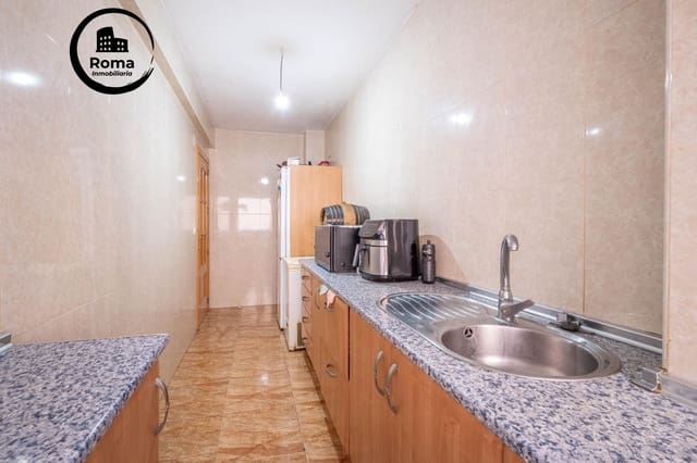 Piso de 3 habitaciones en Granada ciudad en venta - 220.000 € (Ref: 9446489)