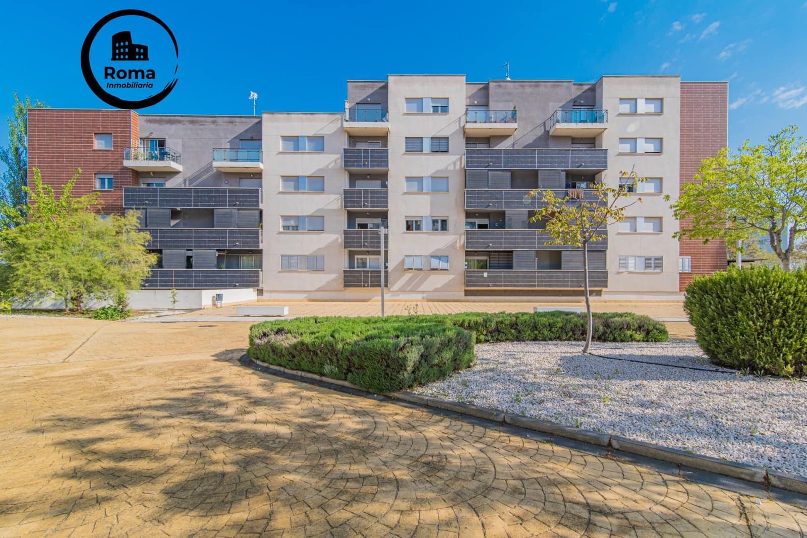 3 bedroom Flat for sale in Alhendin with pool garage - € 229,000 (Ref: 9446493)