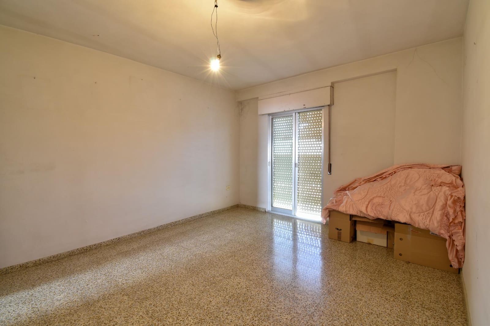 4 bedroom Townhouse for sale in Maracena with garage - € 225,000 (Ref: 9446498)