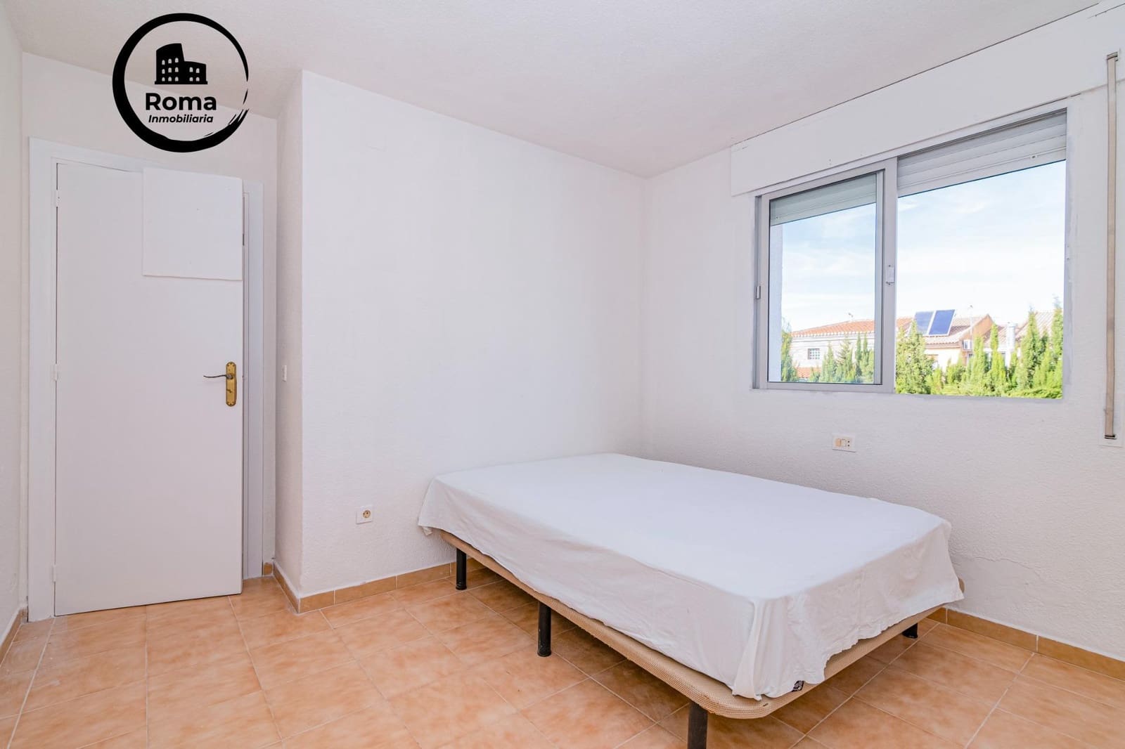 3 soverom Kjedet enebolig til salgs i Cijuela med svømmebasseng garasje - € 220 000 (Ref: 9446499)