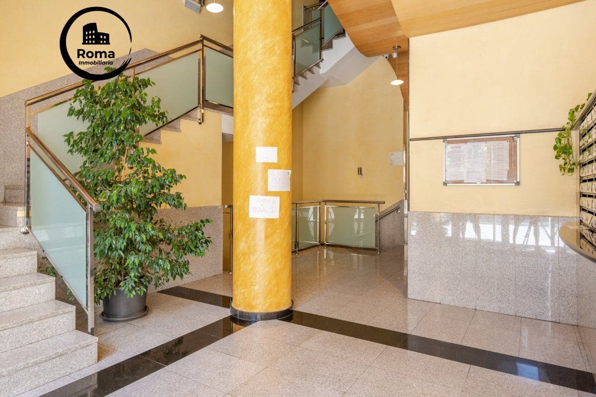 Garage til salg i Granada by - € 46.000 (Ref: 9449438)