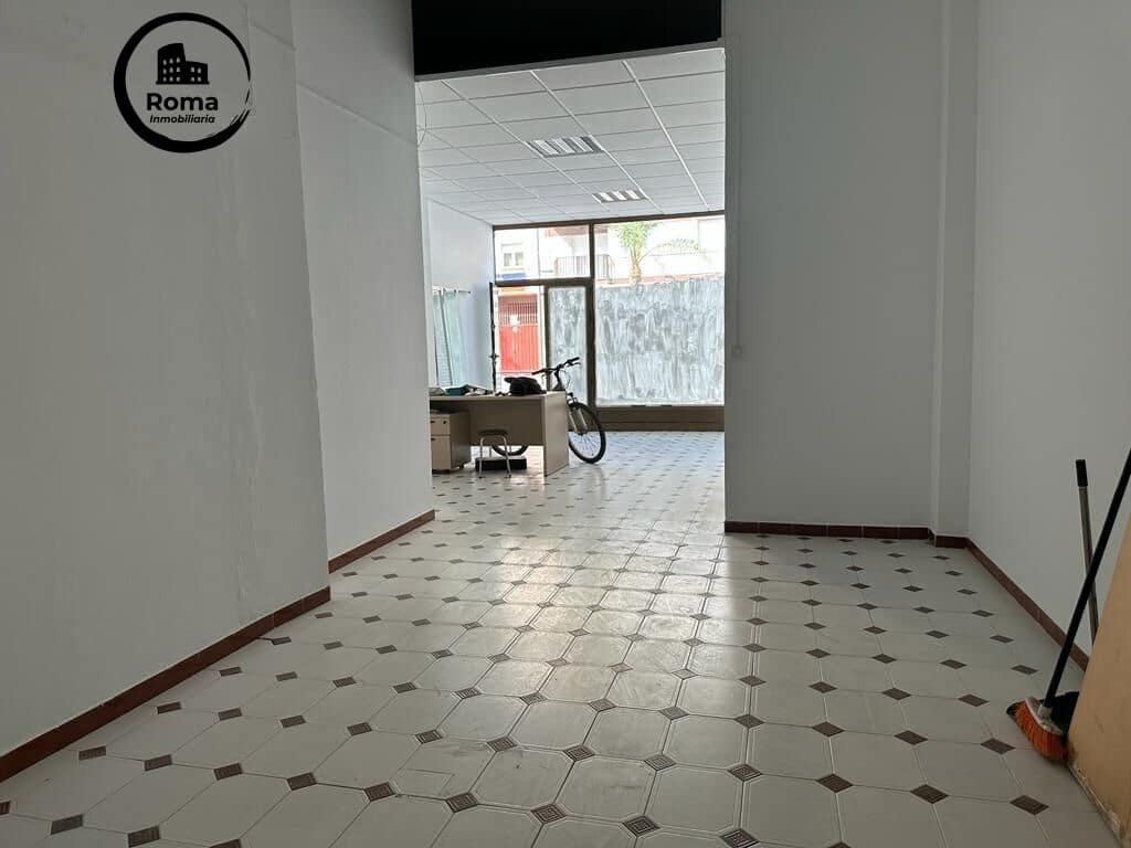 Commercieel te koop in Motril - € 259.075 (Ref: 9449440)