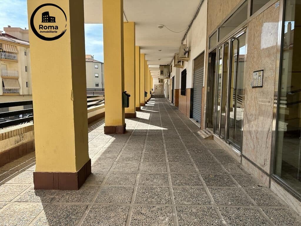 Commercieel te koop in Motril - € 259.075 (Ref: 9449440)