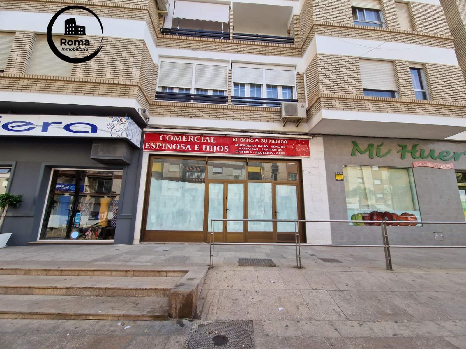 Commercieel te koop in Motril - € 259.075 (Ref: 9449440)