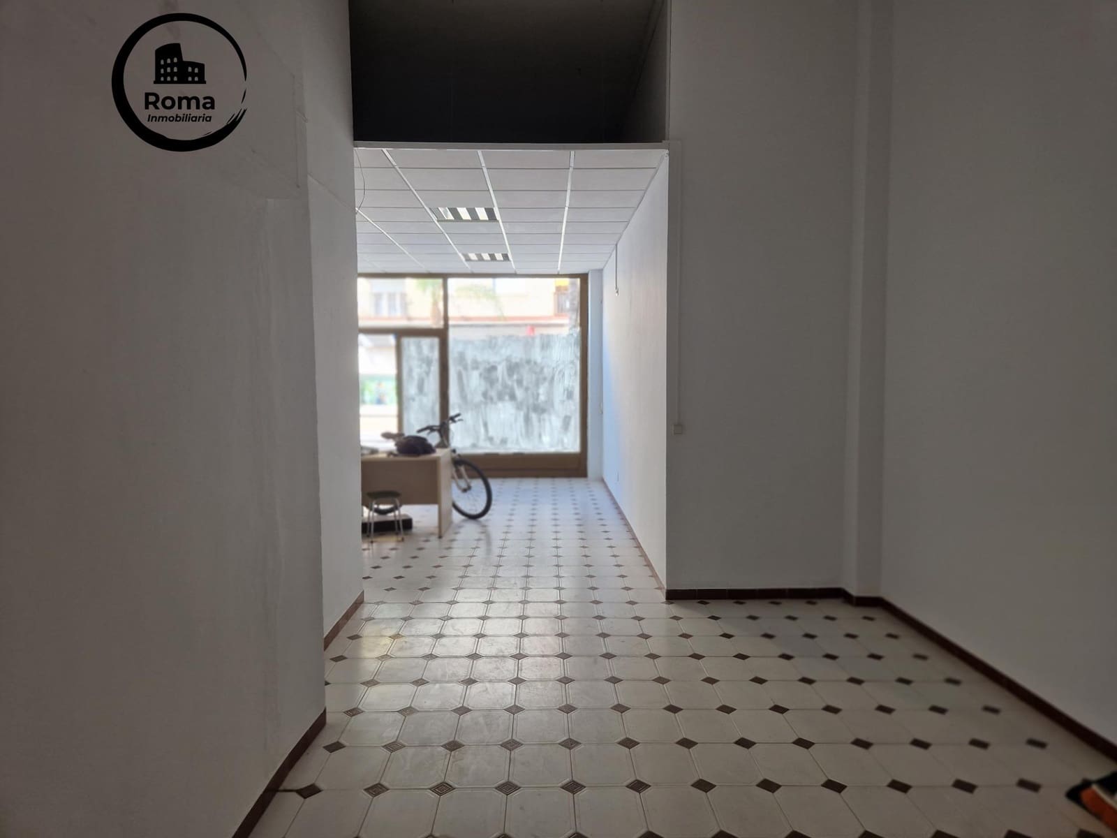 Commercieel te koop in Motril - € 259.075 (Ref: 9449440)