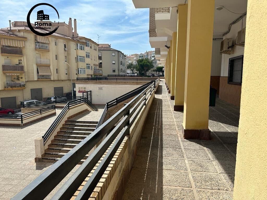 Commercieel te koop in Motril - € 259.075 (Ref: 9449440)