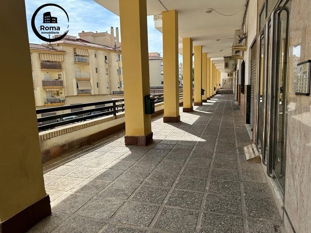 Commercieel te koop in Motril - € 259.075 (Ref: 9449440)