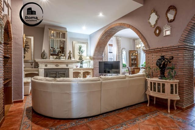 5 soveværelse Villa til salg i Ogíjares med swimmingpool - € 725.000 (Ref: 9449442)