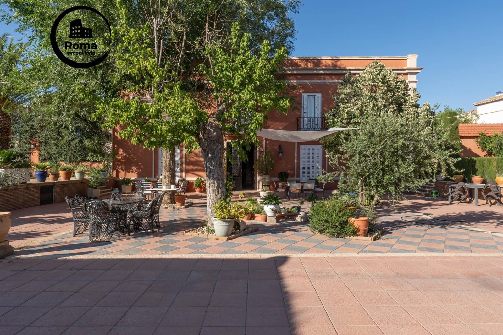 5 soveværelse Villa til salg i Ogijares med swimmingpool - € 725.000 (Ref: 9449442)