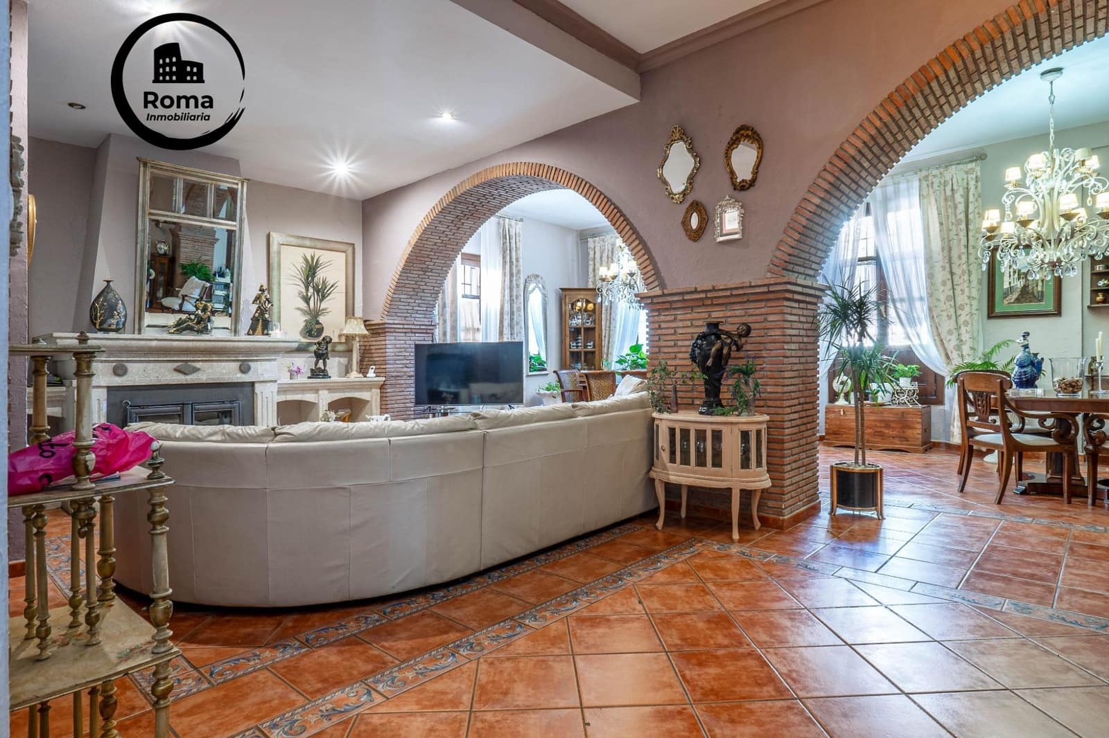 5 soveværelse Villa til salg i Ogijares med swimmingpool - € 725.000 (Ref: 9449442)