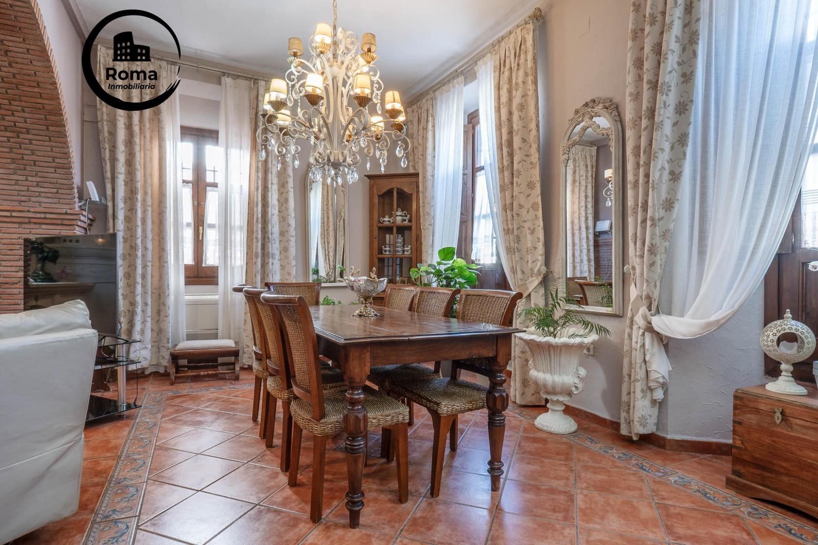 5 soveværelse Villa til salg i Ogijares med swimmingpool - € 725.000 (Ref: 9449442)