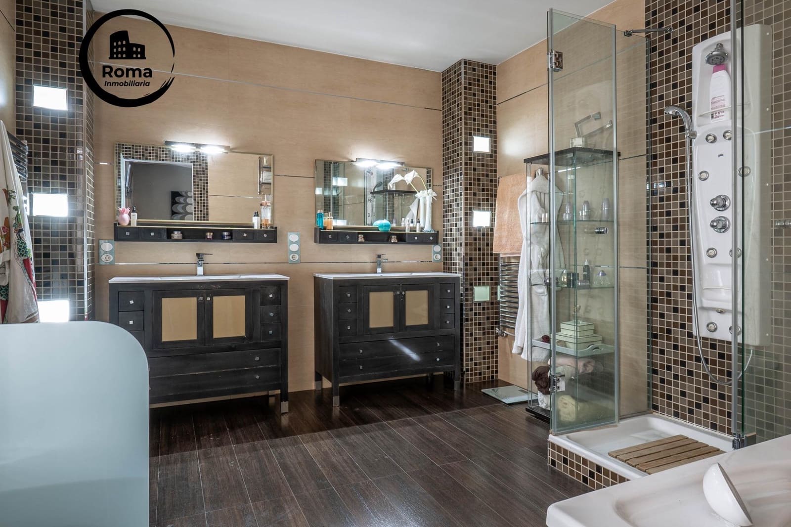 5 soveværelse Villa til salg i Ogijares med swimmingpool - € 725.000 (Ref: 9449442)