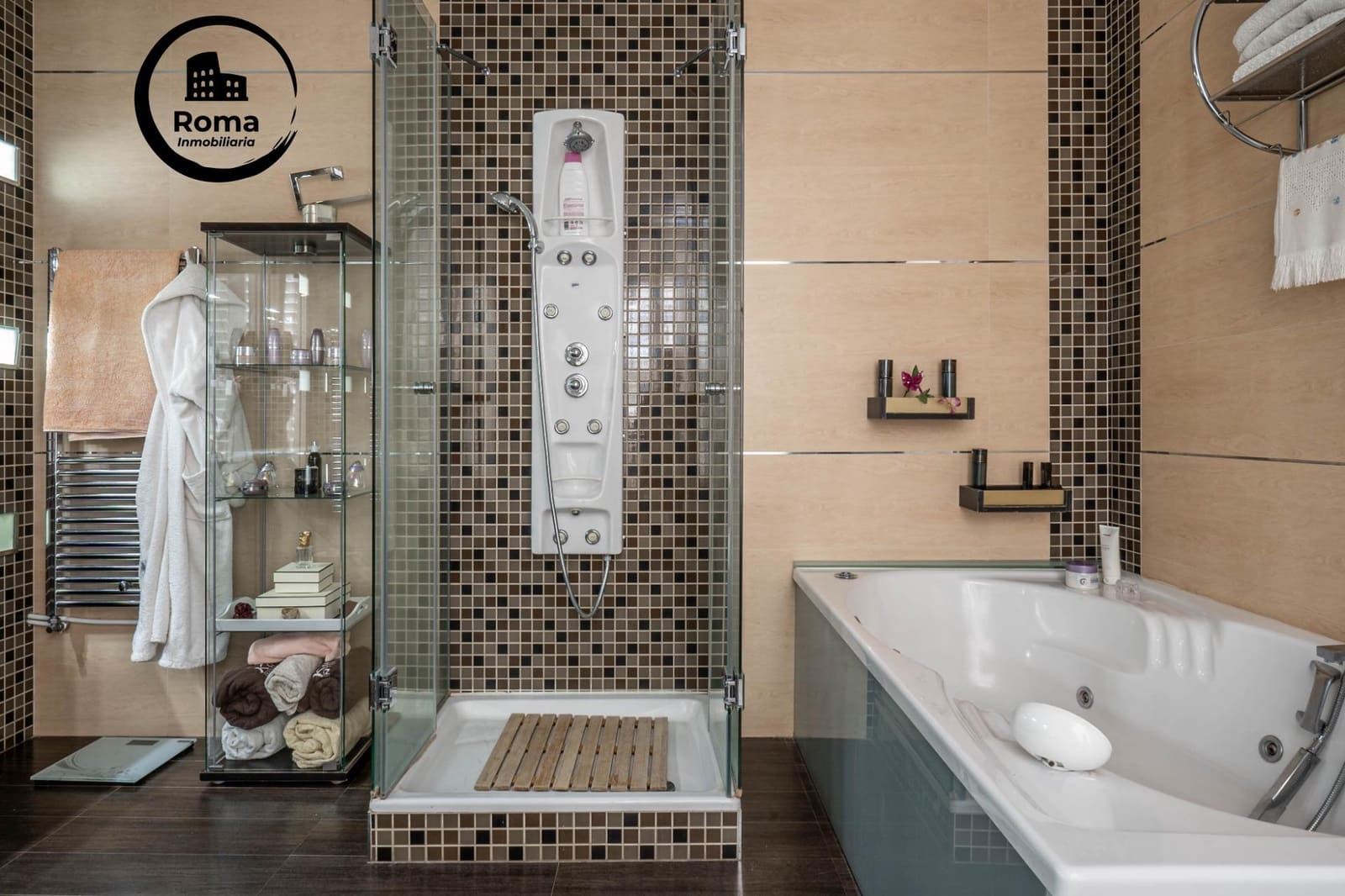 5 soveværelse Villa til salg i Ogijares med swimmingpool - € 725.000 (Ref: 9449442)