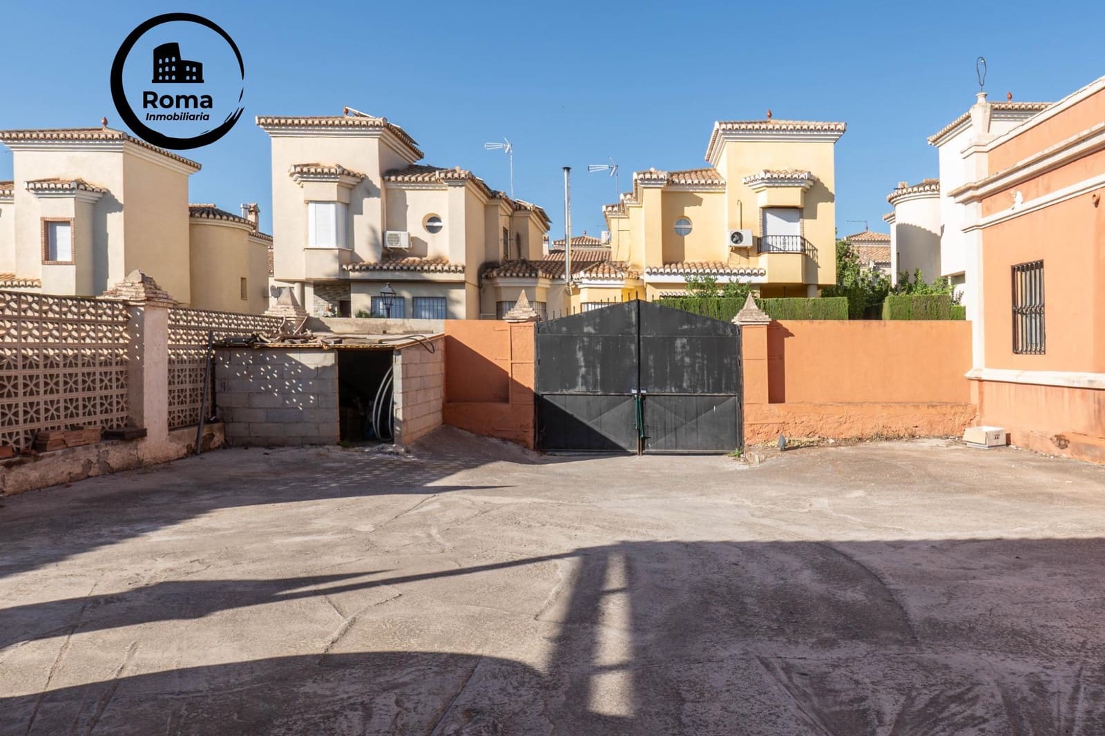 5 soveværelse Villa til salg i Ogijares med swimmingpool - € 725.000 (Ref: 9449442)