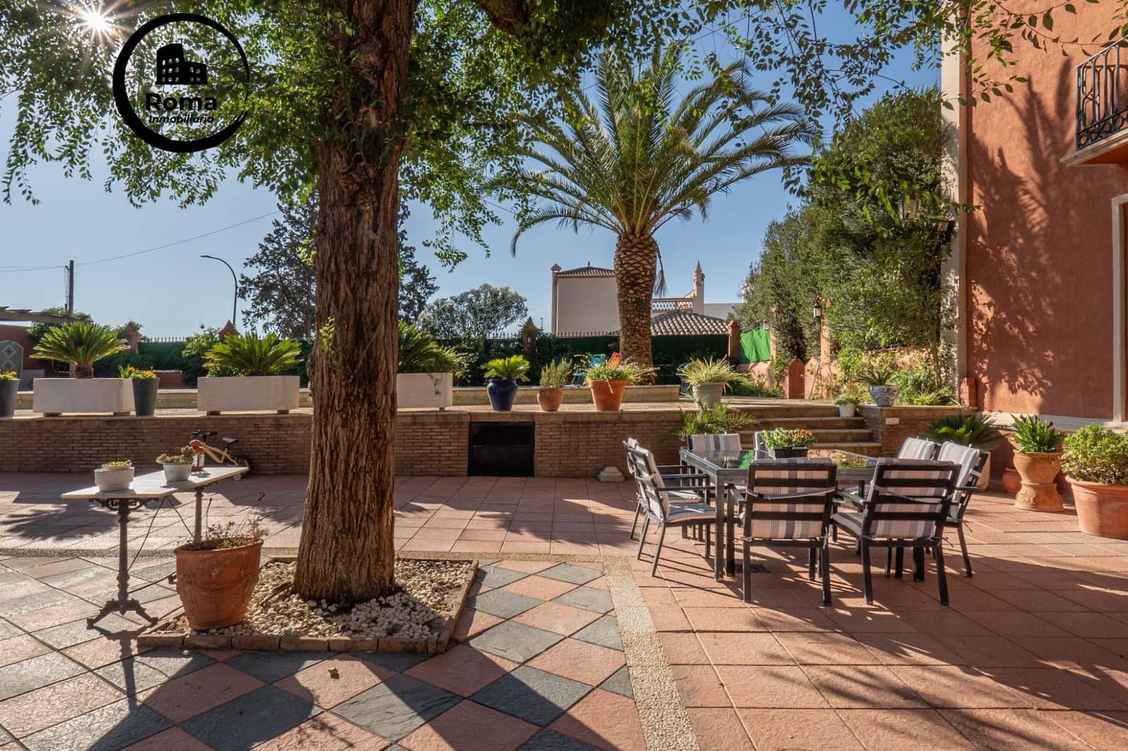 5 soveværelse Villa til salg i Ogijares med swimmingpool - € 725.000 (Ref: 9449442)