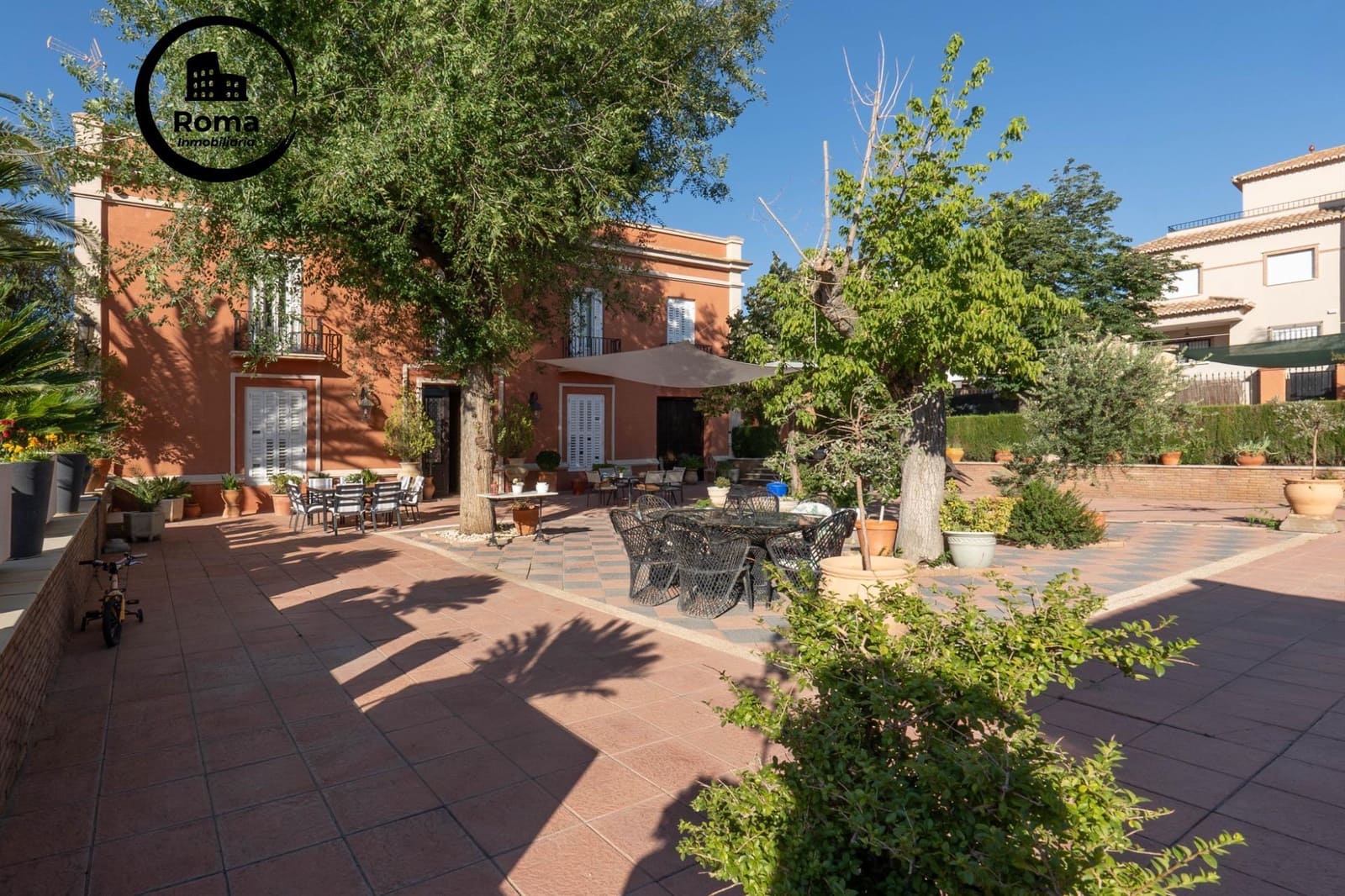 5 soveværelse Villa til salg i Ogijares med swimmingpool - € 725.000 (Ref: 9449442)