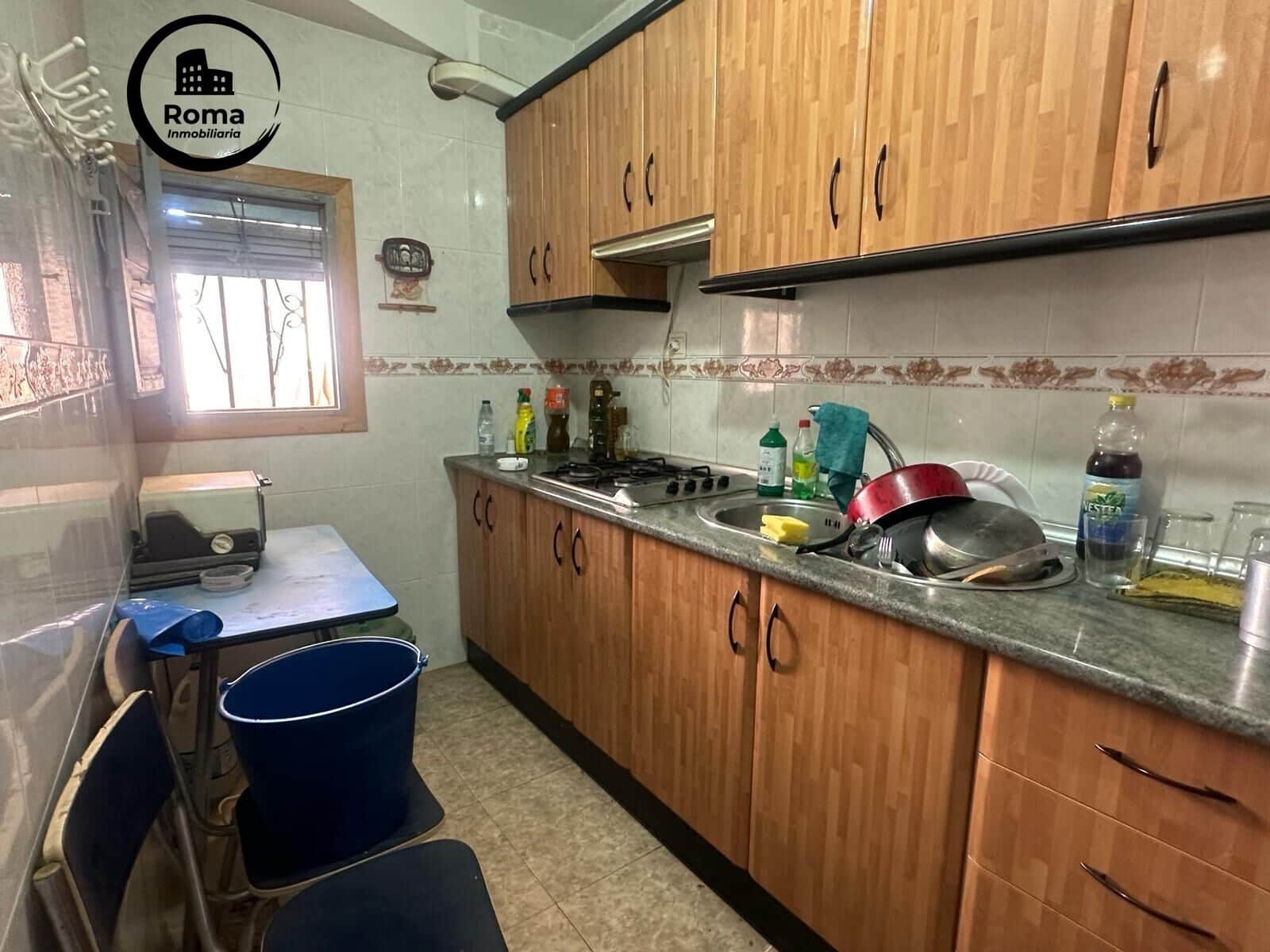 7 slaapkamer Huis te koop in Cadiar met garage - € 69.900 (Ref: 9449444)