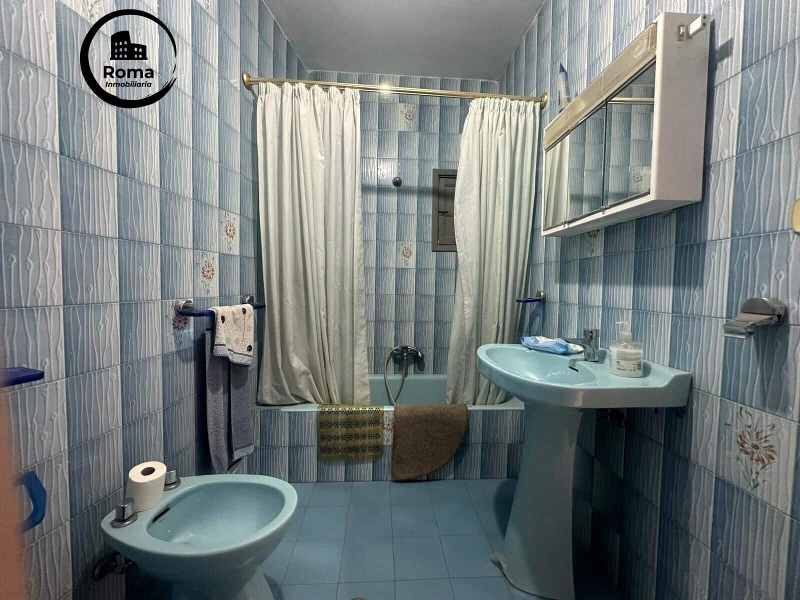 7 slaapkamer Huis te koop in Cadiar met garage - € 69.900 (Ref: 9449444)