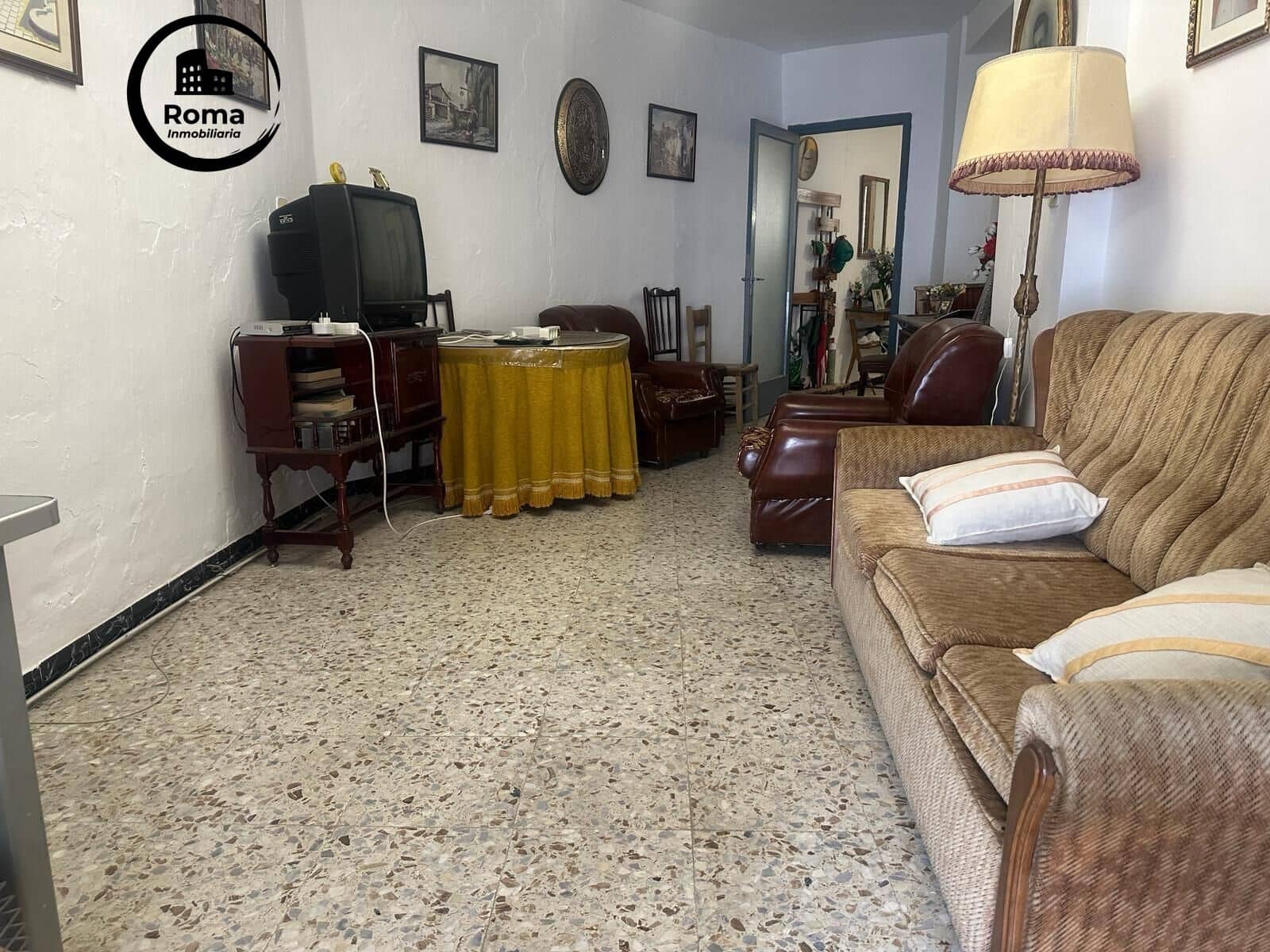 7 slaapkamer Huis te koop in Cadiar met garage - € 69.900 (Ref: 9449444)