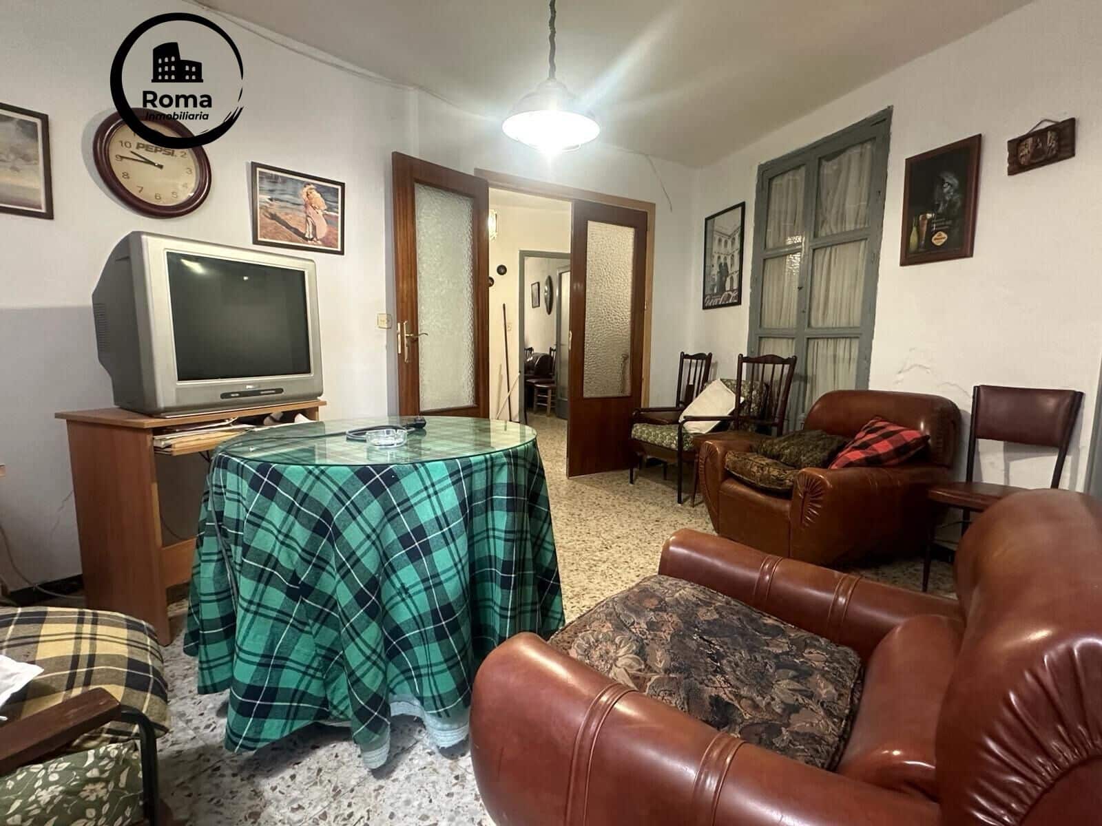 7 slaapkamer Huis te koop in Cadiar met garage - € 69.900 (Ref: 9449444)