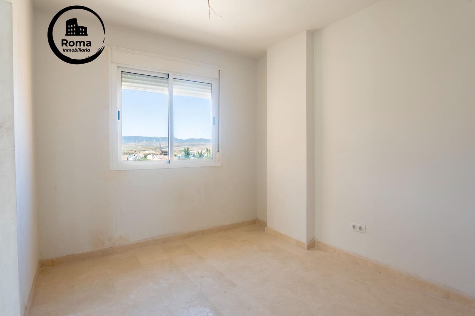 4 soverom Villa til salgs i Dilar med svømmebasseng garasje - € 280 000 (Ref: 9449445)