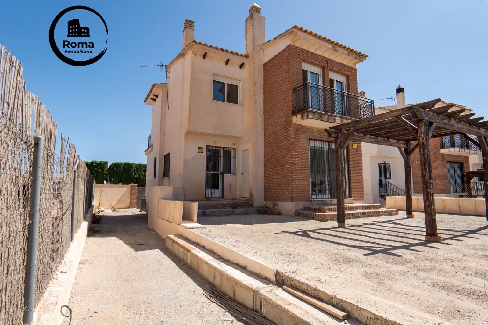 4 soverom Villa til salgs i Dilar med svømmebasseng garasje - € 280 000 (Ref: 9449445)