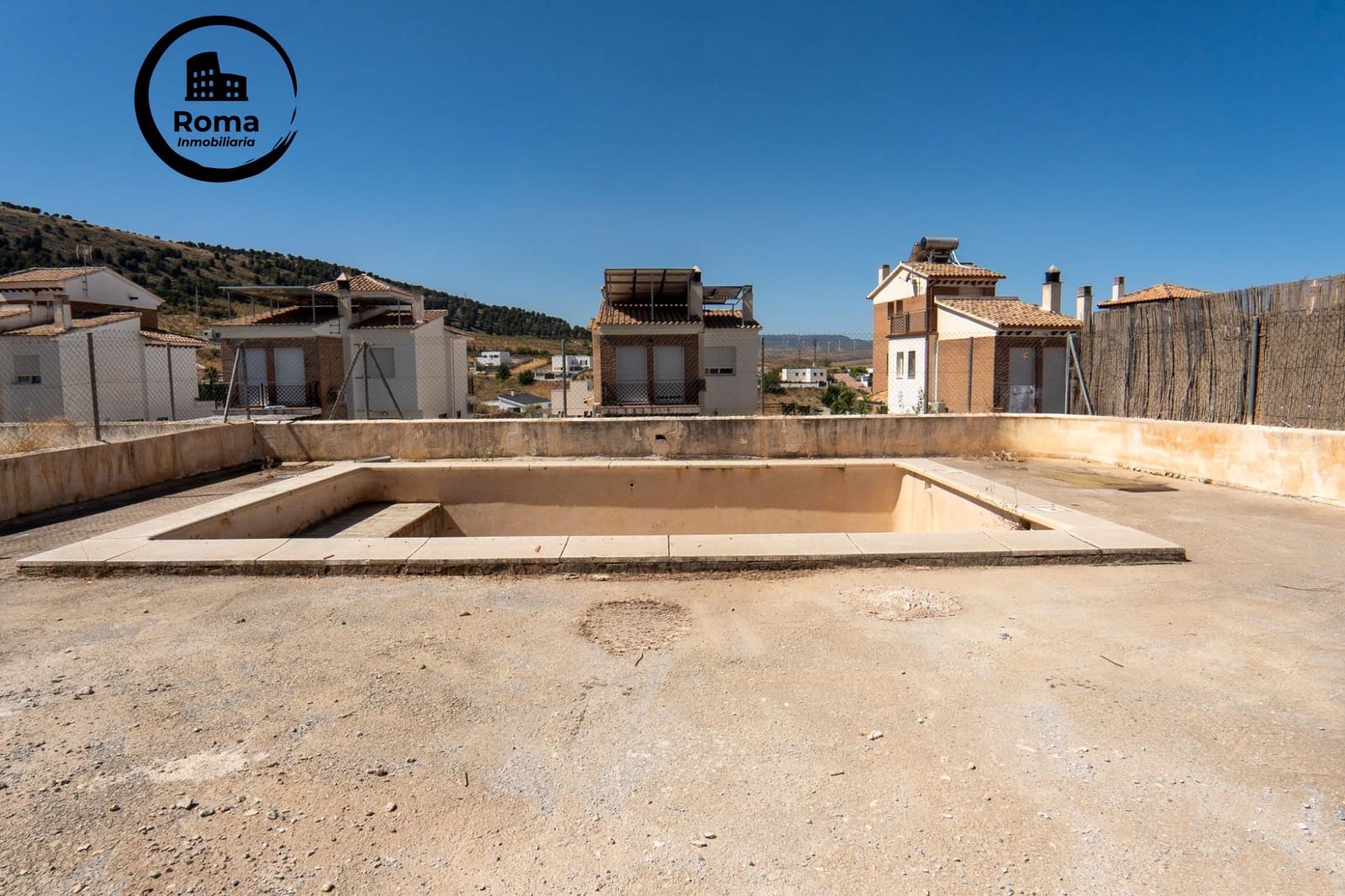 4 soverom Villa til salgs i Dilar med svømmebasseng garasje - € 280 000 (Ref: 9449445)