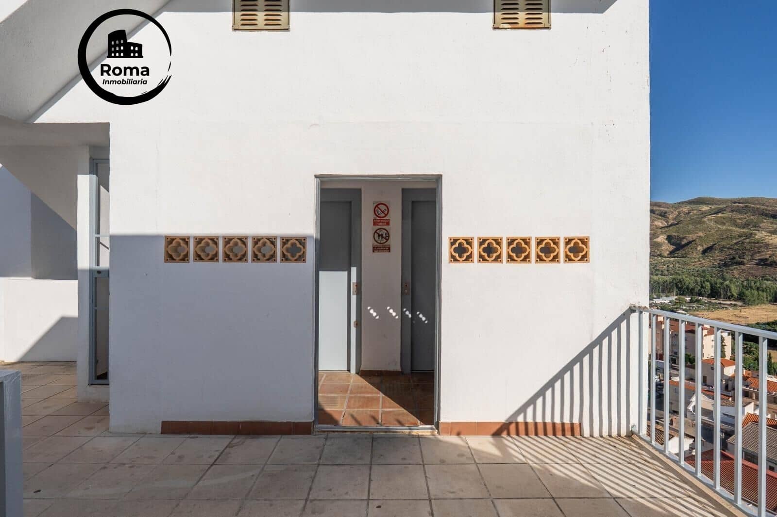 Garage til salg i Cenes de la Vega - € 9.000 (Ref: 9449452)